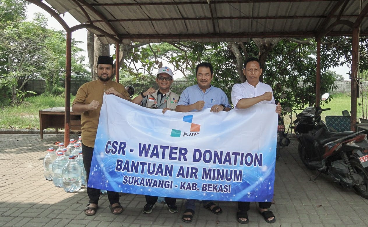 EJIP CSR Supports Extreme Drought in Sukawangi