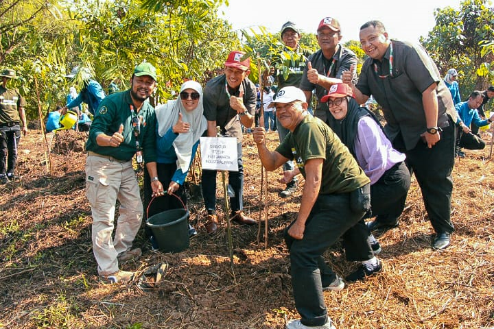 Environmental Action: Tree Planting in EJIP